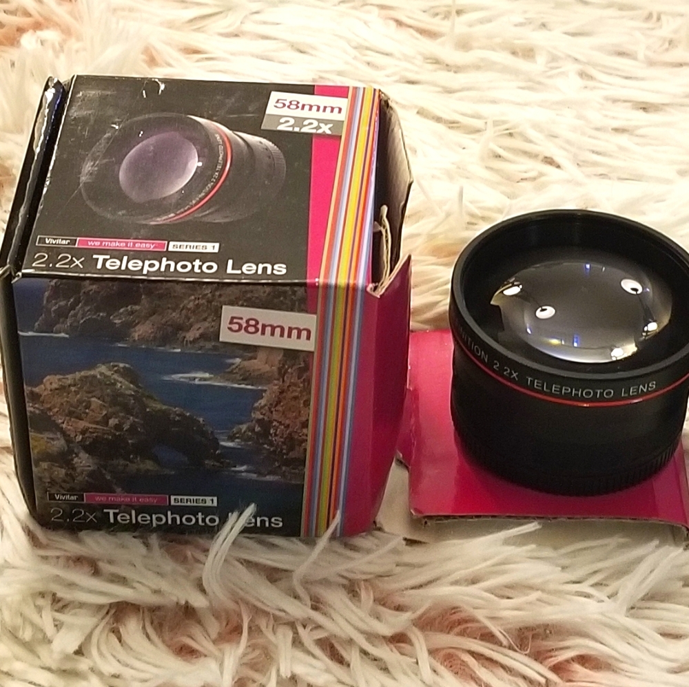 2.2x 55mm Telephoto Lens by Vivitar